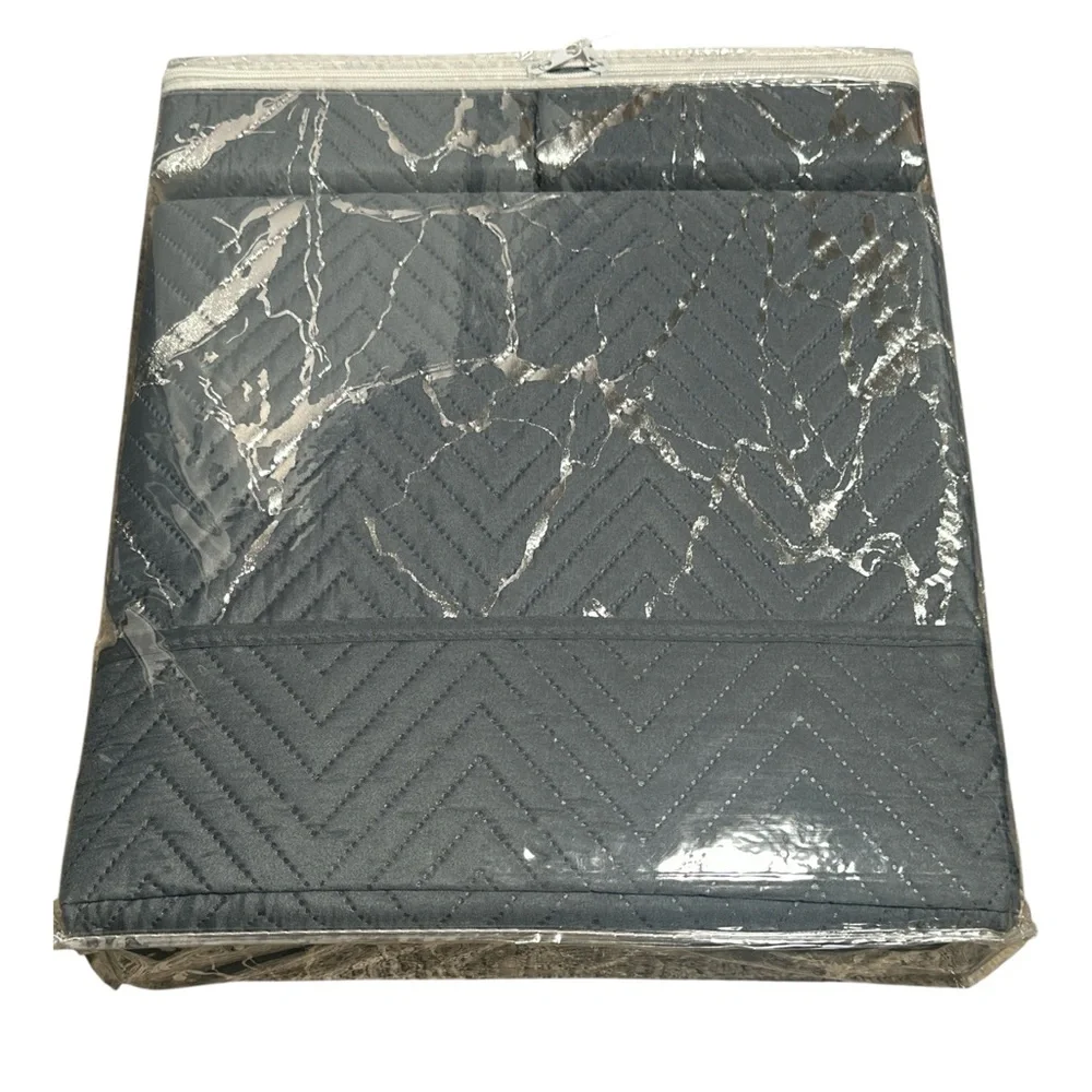 Royal Collection 3 Piece‎ Reversible King Quilt Set in Gray
